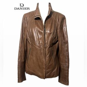NWOT! GENUINE LEATHER! DANIER Women's Tan Leather Jacket Size Small